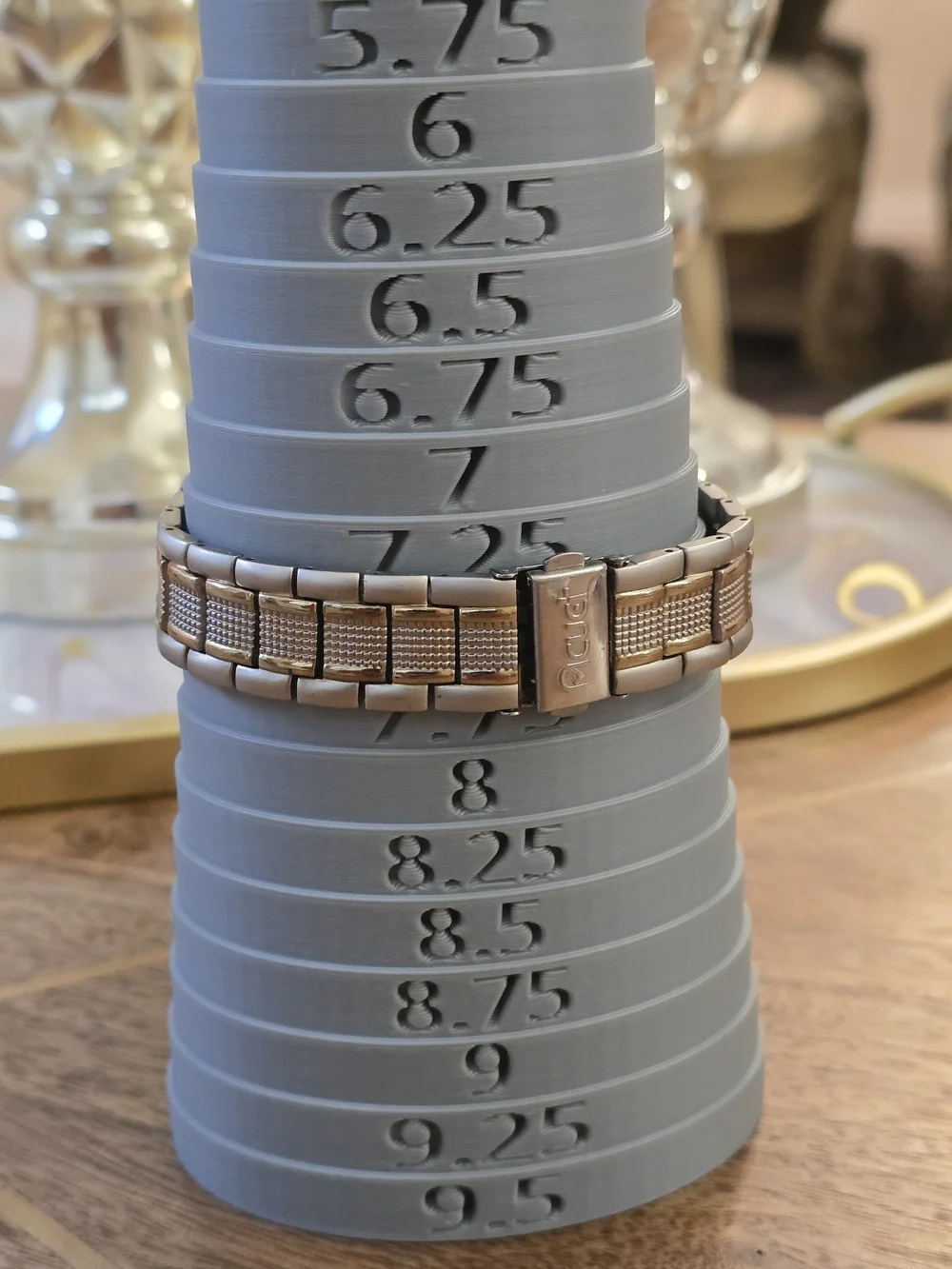 mcuci gold tone